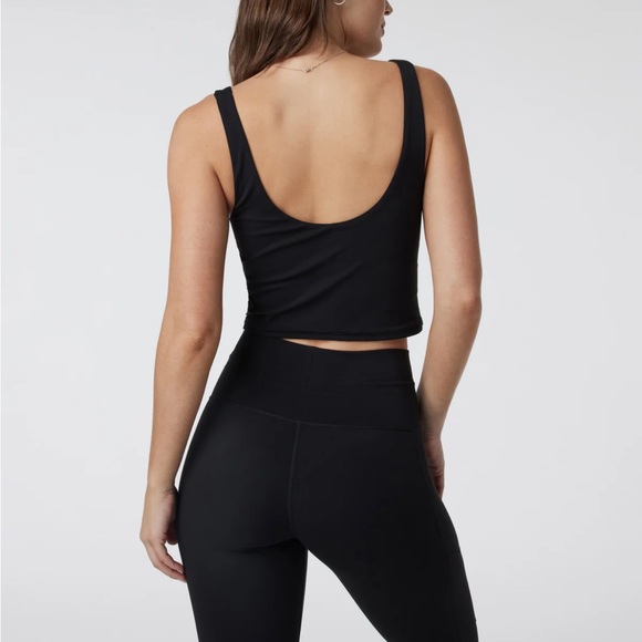 Vuori NEW Daily Crop🔥No offer item🔥 - Picture 2 of 5